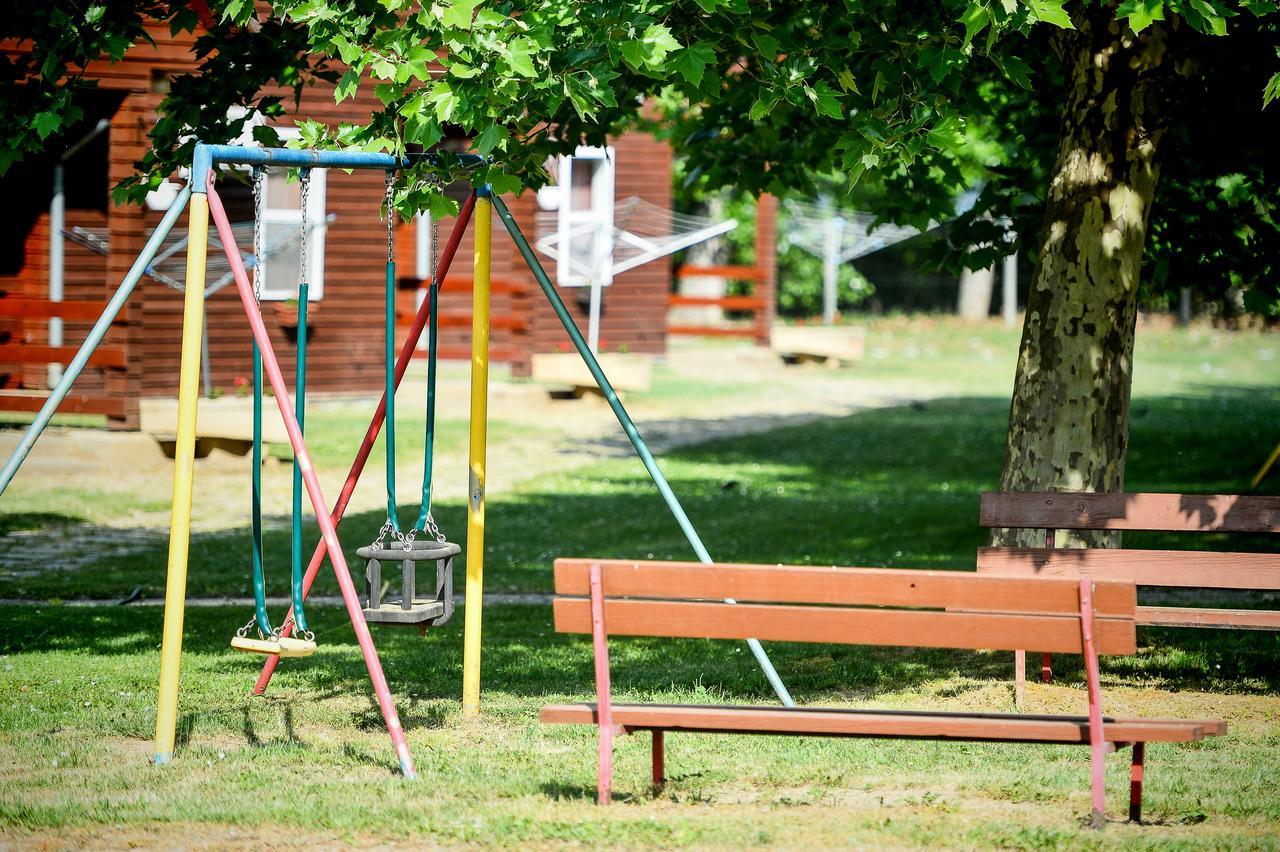 Oliver Inn Balatonlelle Zewnętrze zdjęcie