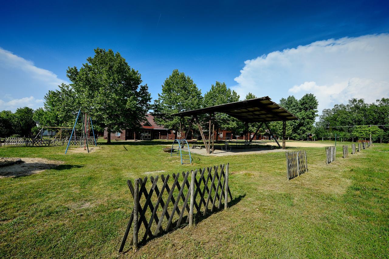 Oliver Inn Balatonlelle Zewnętrze zdjęcie